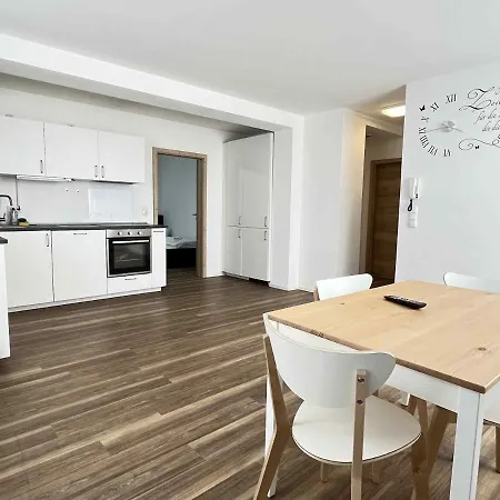 Apartment Sad190 - Zentrale Moderne Monteurwohnungen Schwandorf in Bayern